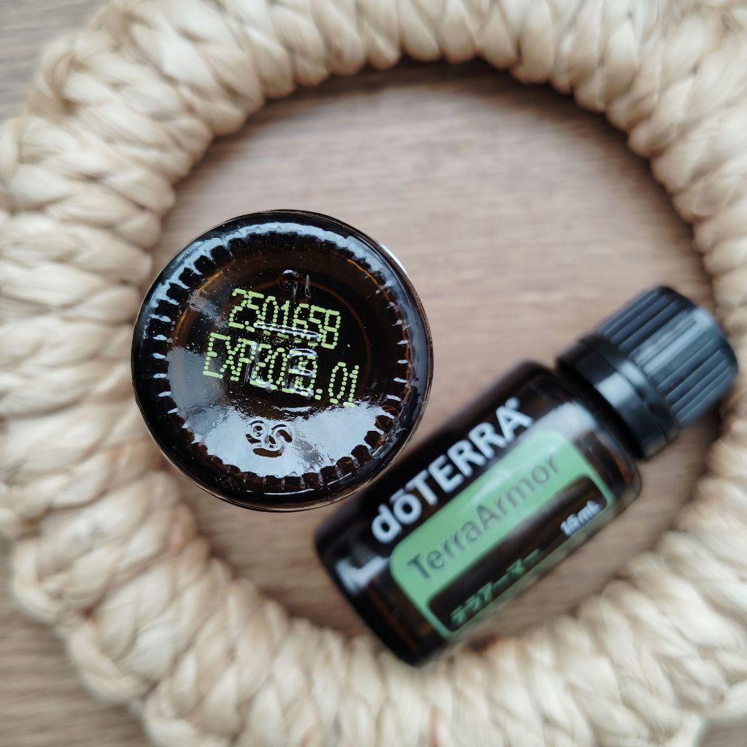 【新品未開封】【おまけオイルつき】doTERRA ラベンダー & テラアーマー