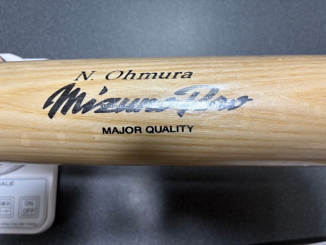 ミズノ　硬式木製バット　NPB 近鉄　約84.5cm 約892g