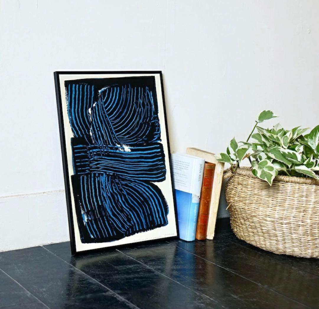 額縁 Navy flow by Leise Dich Abrahamsen