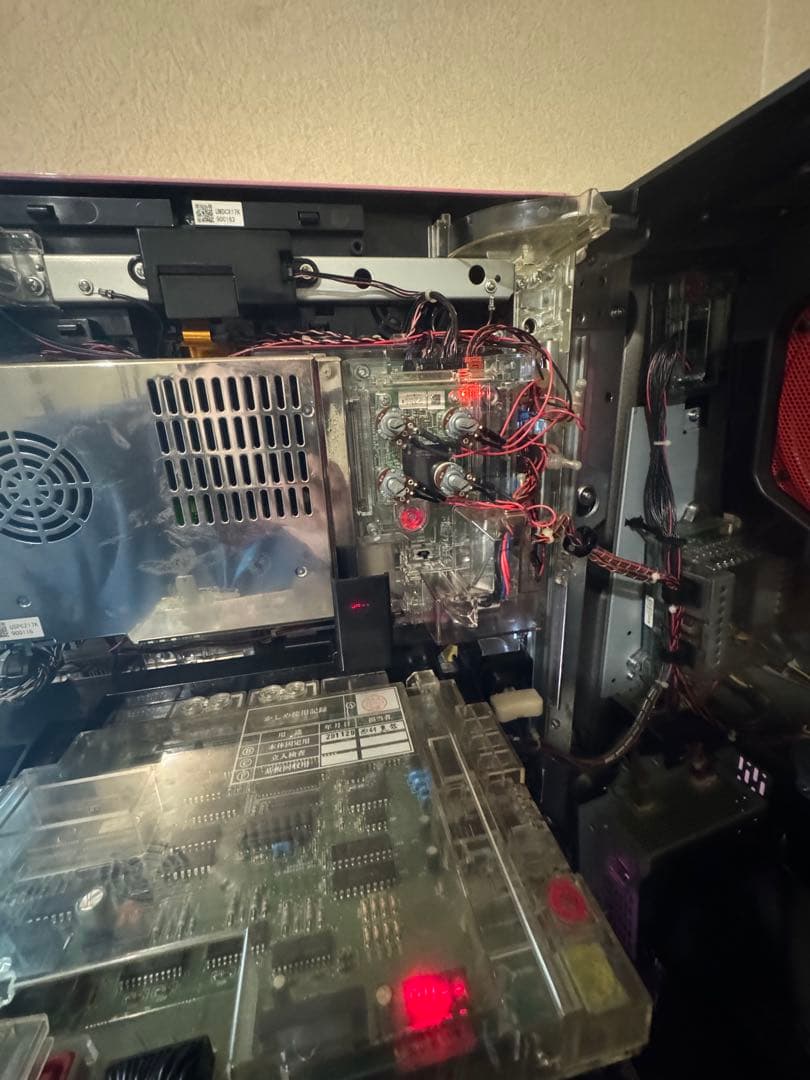 まどマギA パチスロ機　不要機付、(外せば小銭、100円10円で遊べます)