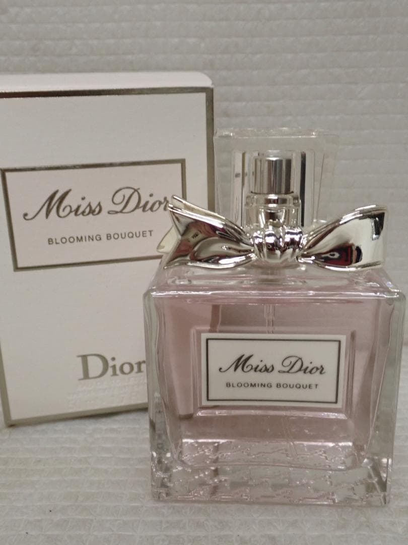未使用品ミスディオール ブルーミング ブーケ オードゥ トワレ50ml K1-A