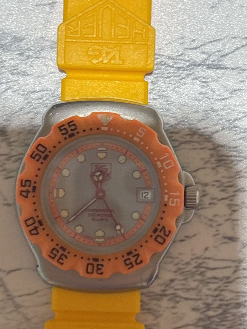 タグホイヤー、アナログ時計 ラバーベルト