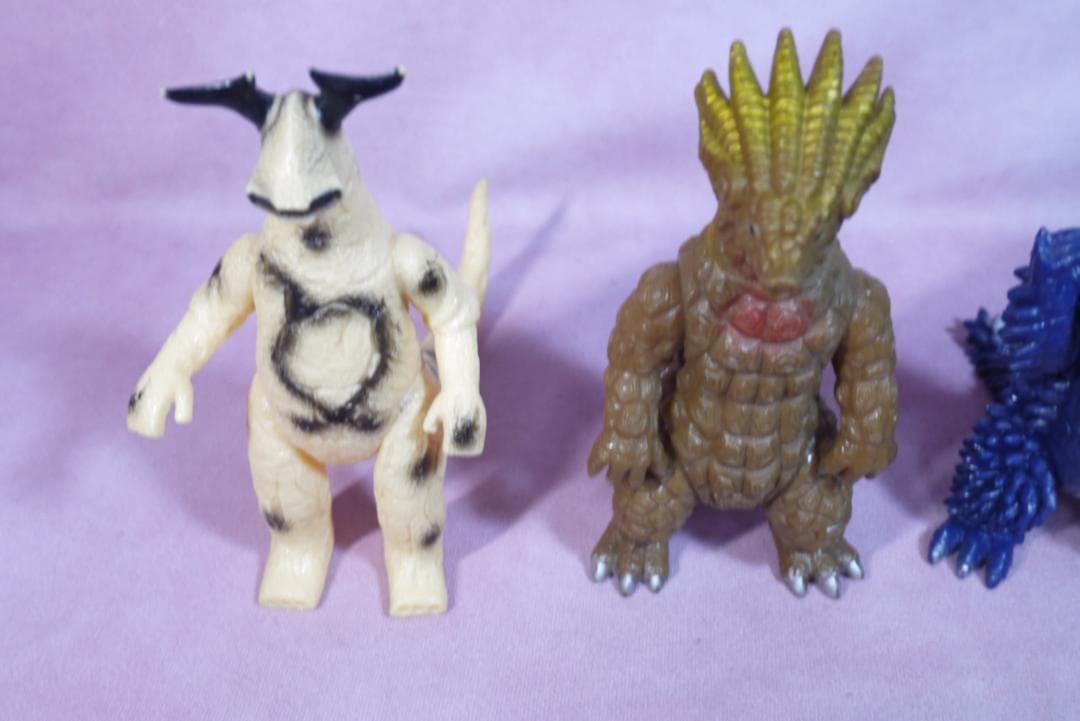 ギャンゴ・ネロンガ・スカイドン・カネゴン　ほかウルトラ怪獣シリーズ　17体