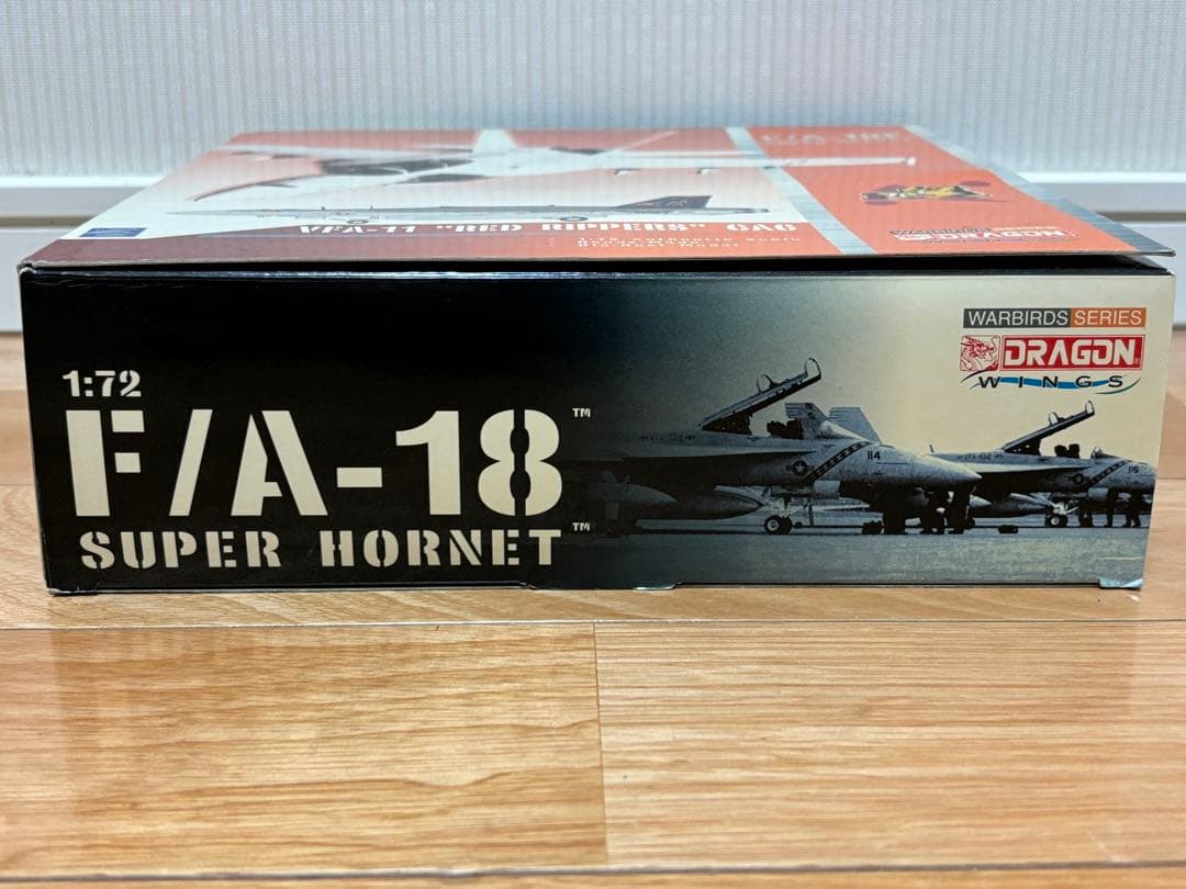 ドラゴン 1/72 F/A-18F SUPER HORNET VFA11 訳あり