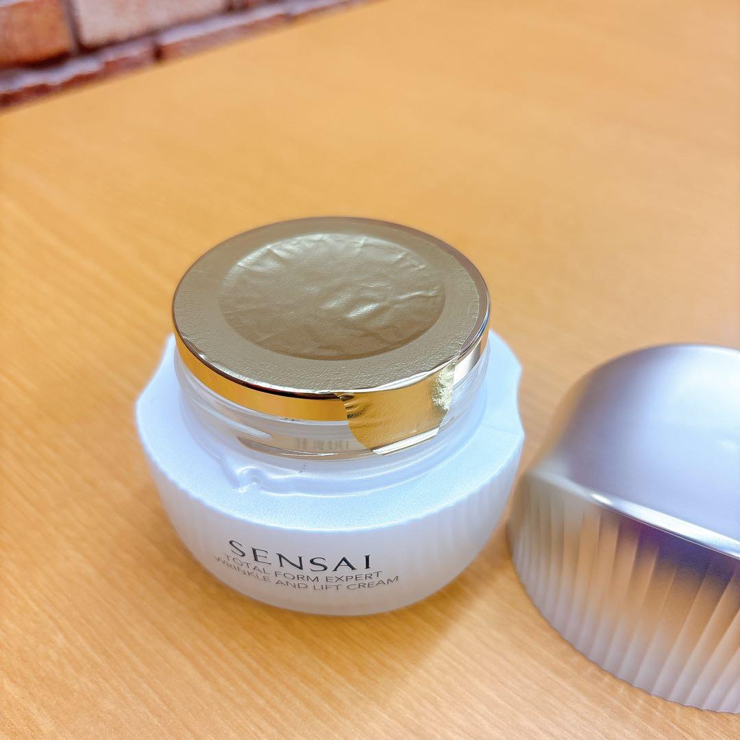 ☆SENSAI センサイ　トータルフォルムエキスパート　リンクル＆リフトクリーム