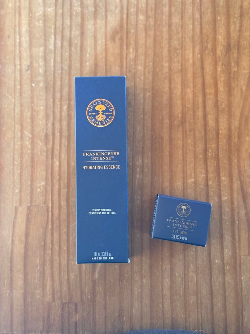 ニールズヤード　フランキンセンス インテンス エッセンス &リフトクリーム
