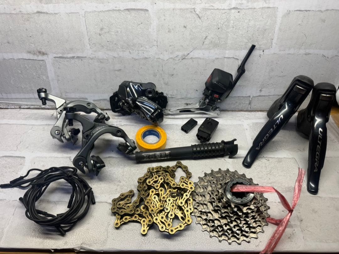 シマノアルテグラ　6870 di2 コンポセット