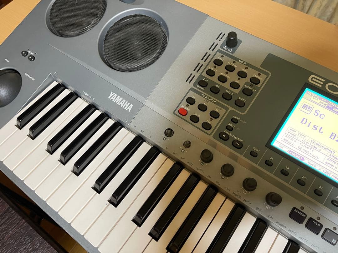 EOS B2000 YAMAHAシンセサイザー (ジャンク)