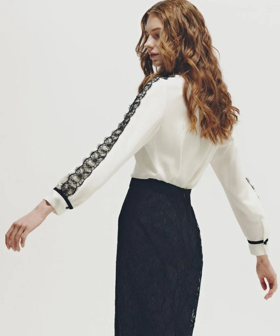 【新品タグ付】PINKY&DIANN レースコンビバイカラーリボンブラウス　完売