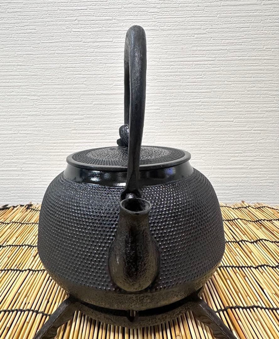 未使用品、タグ付　南部三厳堂造　１８型アラレ　ぴーまん様　売約済み