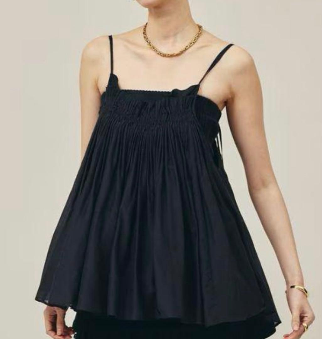 カレンソロジー　キャミソール　黒色