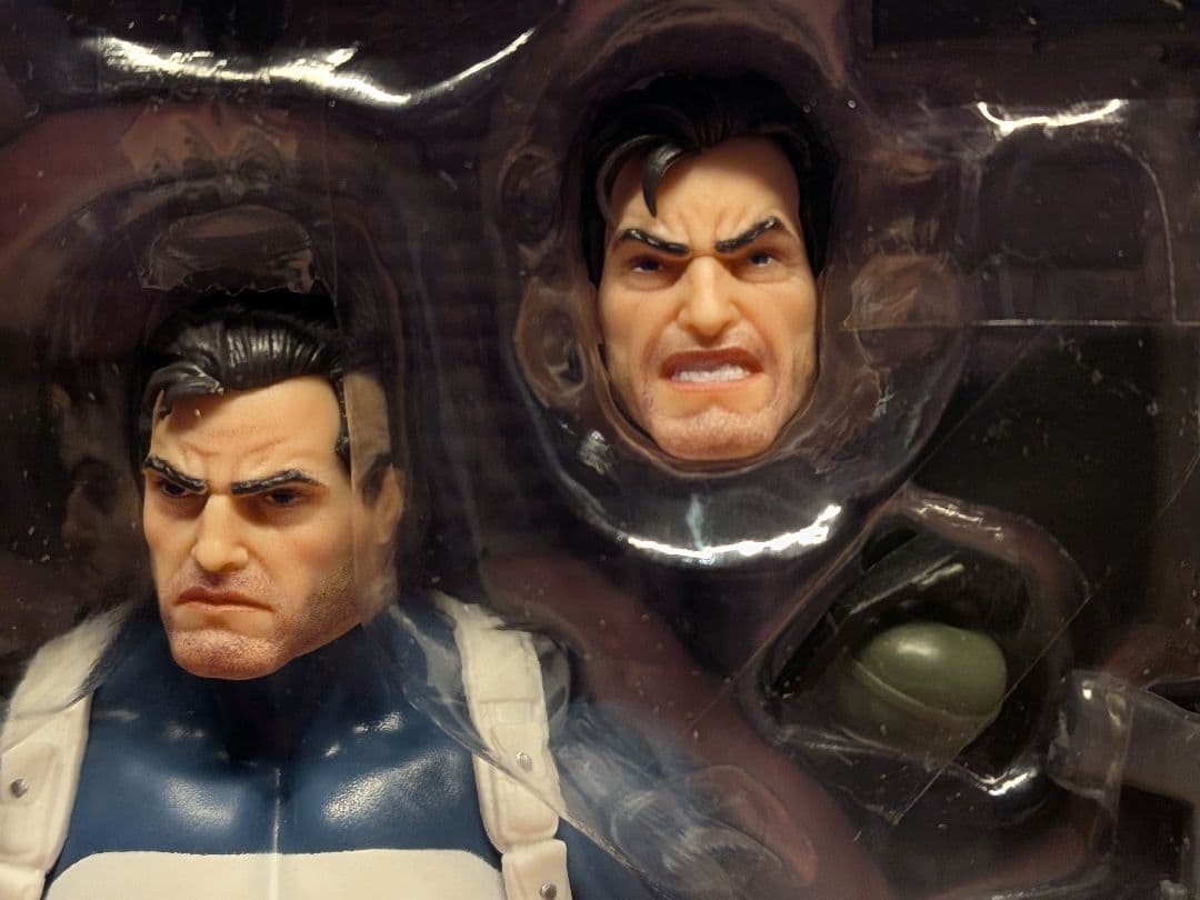 パニッシャー＆ニック・フューリー 2体セット新品未開封ゲーマーバース