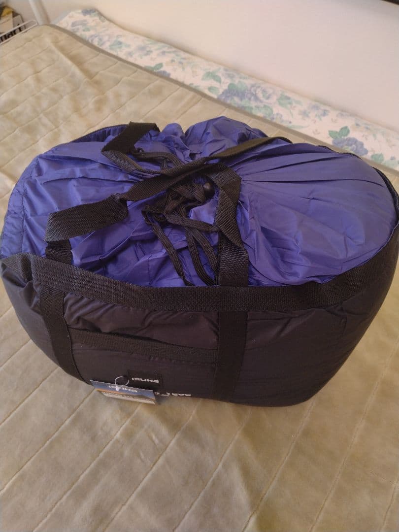 中古②　 イスカ ISUKA Trek1000 シュラフ