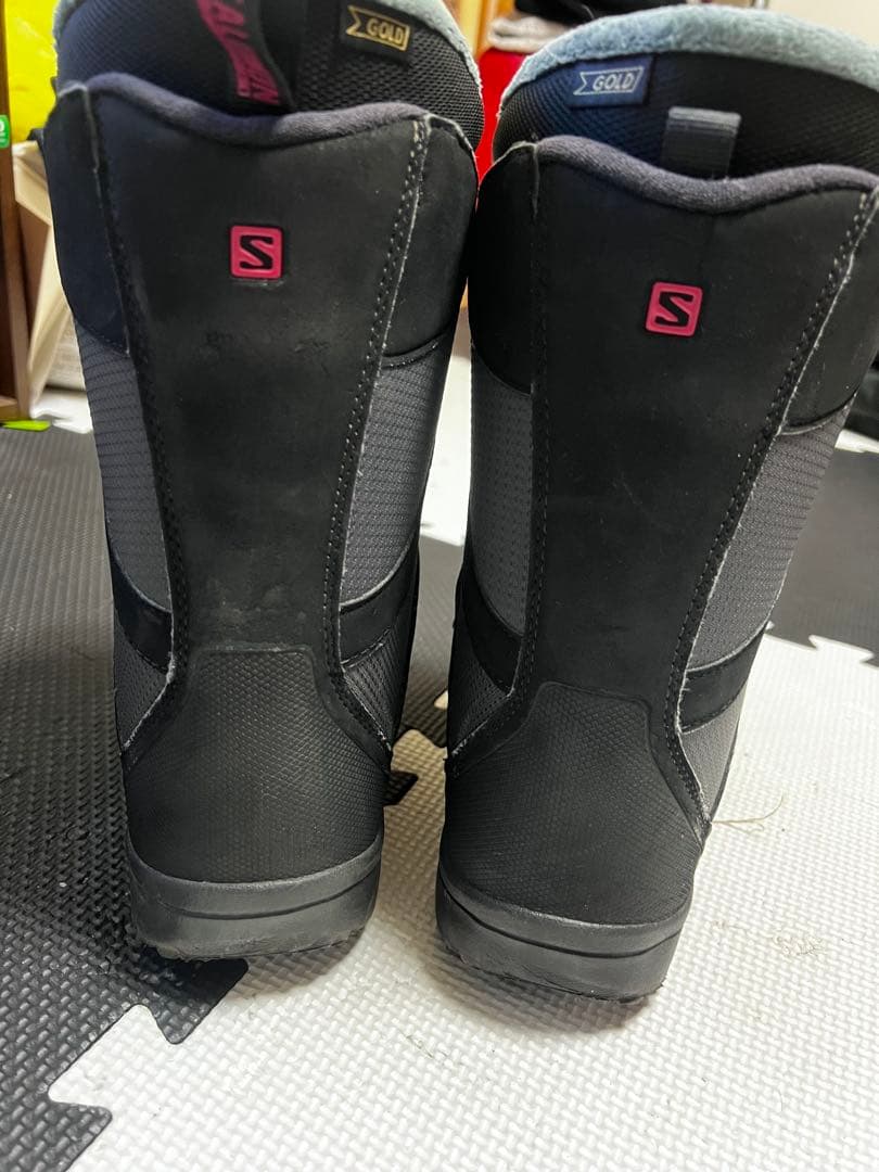 Salomon BOA 女性用スノーボードブーツ