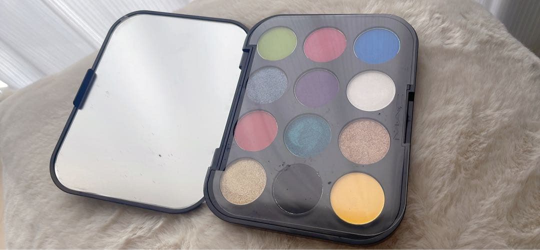 MAC アイシャドウパレット 限定カラー12色 ミラー付き