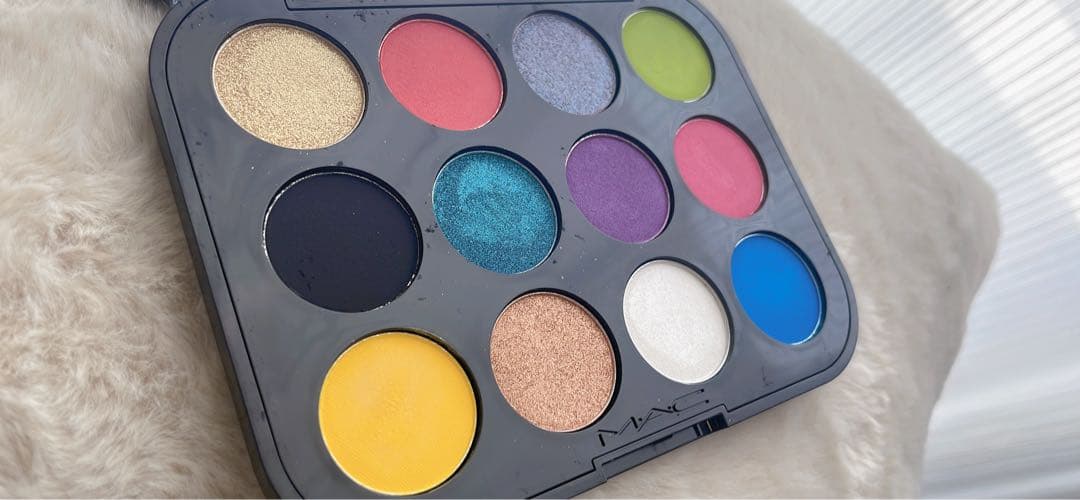 MAC アイシャドウパレット 限定カラー12色 ミラー付き