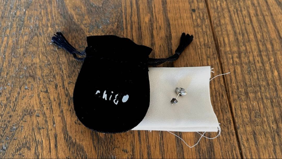 chigo チーゴ × 高山都 ◇ ハート型ピアス ◇ オニキス×シルバー