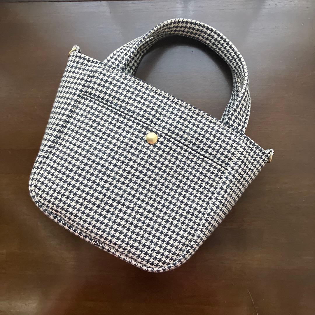【クロスステッチ❤︎ツイードトートバッグ】ハンドメイド　手刺繍　サモイロフ