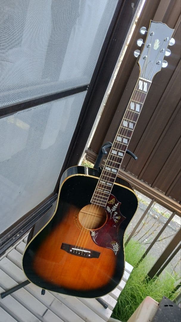 こ*ん様 経年美品 激鳴り トラ柾目 ハミングバード ダブルPU付きエレアコ