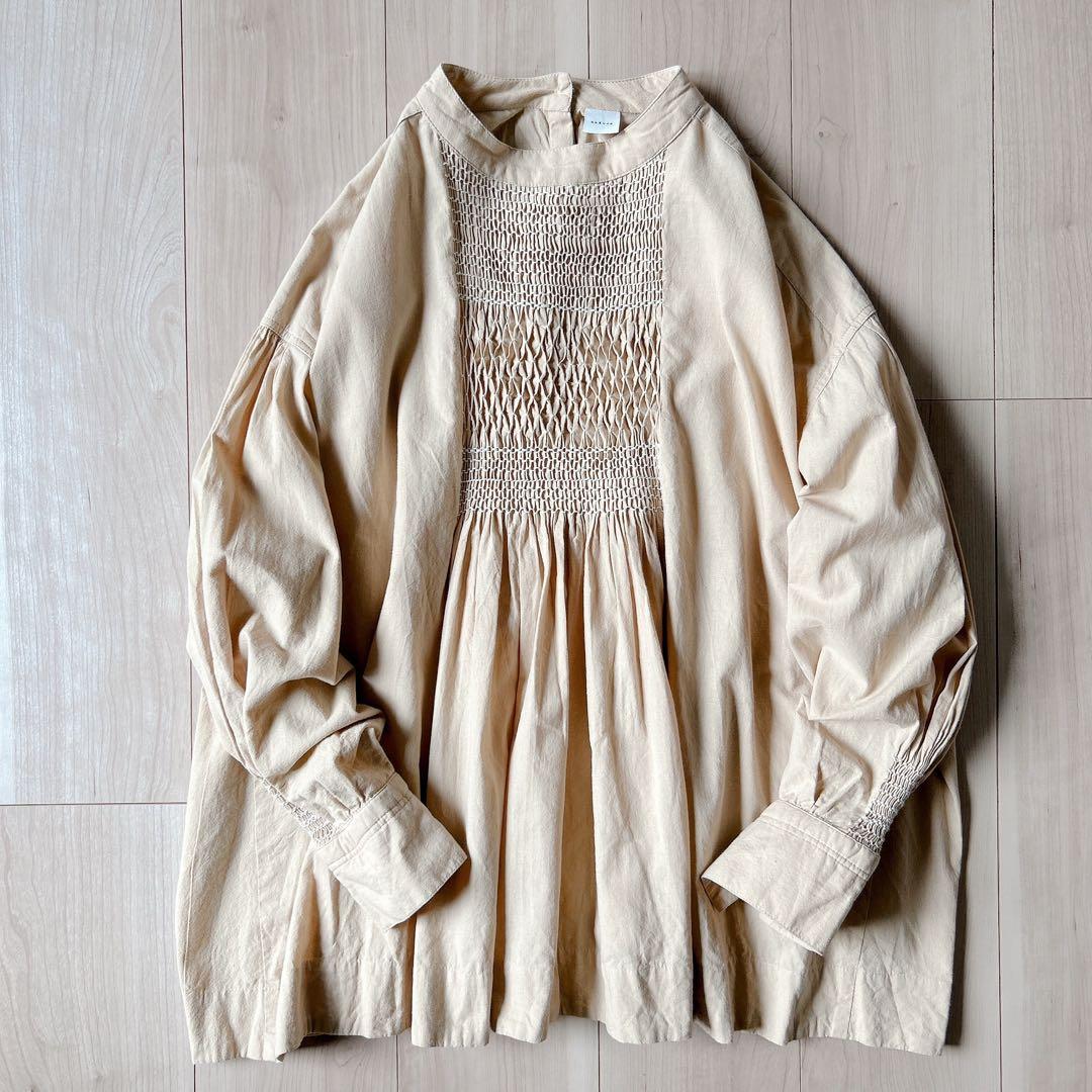 美品＊kagure かぐれ インド綿 コットンスモッキングブラウス ベージュ