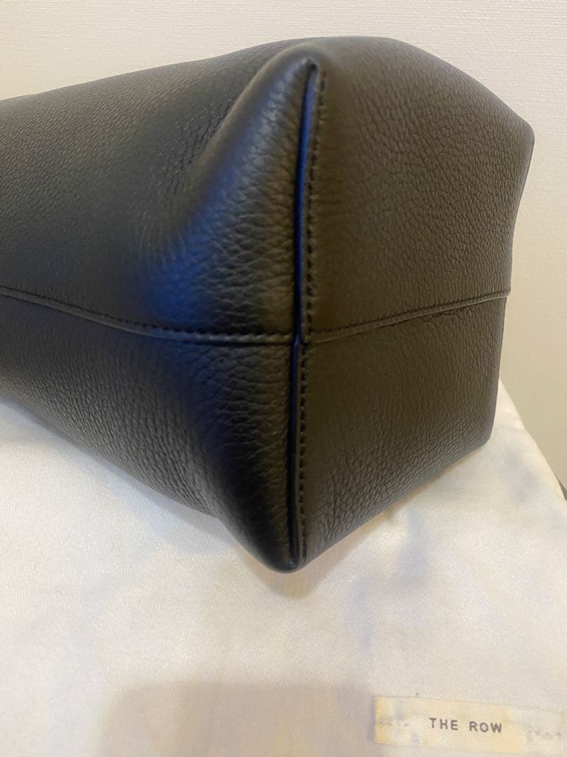 【極美品】THE ROW パークトート スモール 黒　人気色　保存袋付　ザロウ