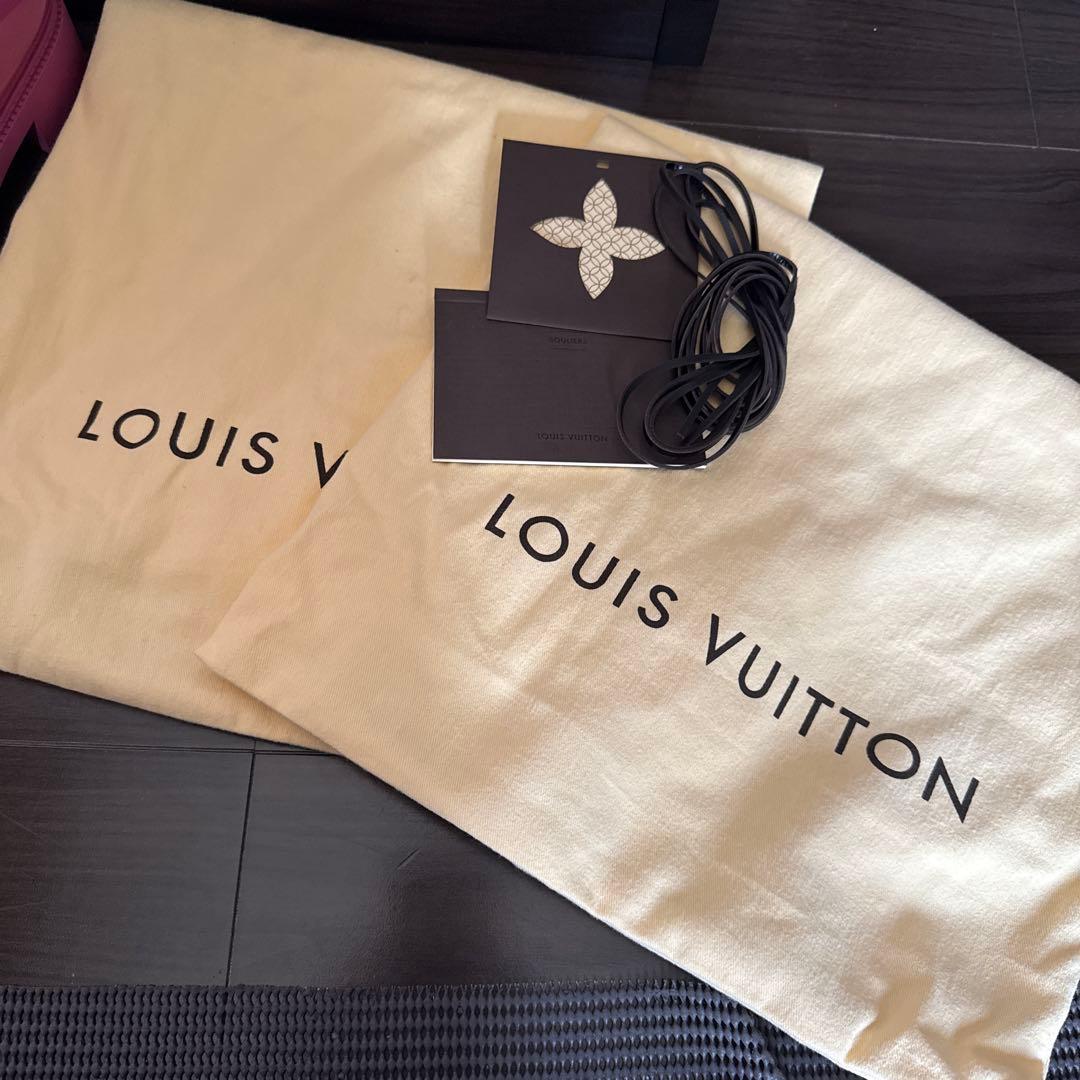 LOUIS VUITTON ピンクラバー　レイン　ブーツ