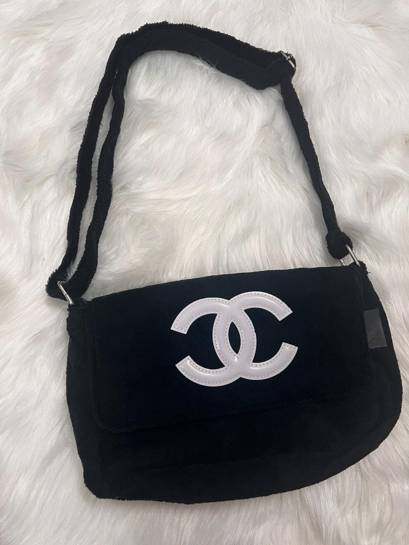 美品未使用　｛黒+白｝ ショルダーバッグ/ノベルティ