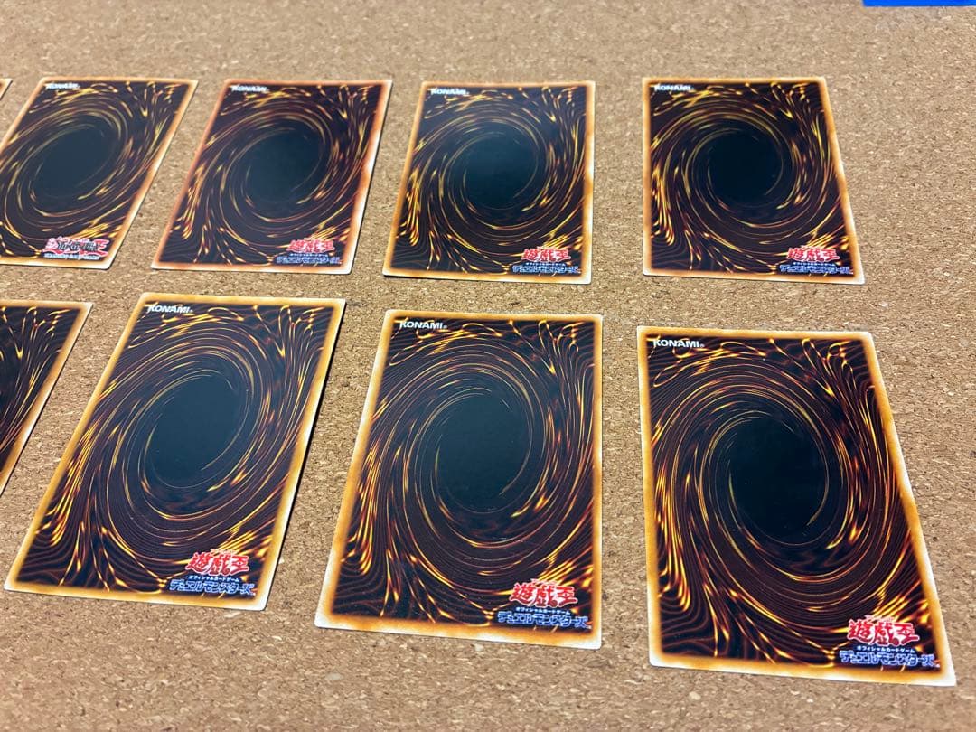 遊戯王OCG 初期カード　ブルーアイズ、ブラックマジシャンなどセット