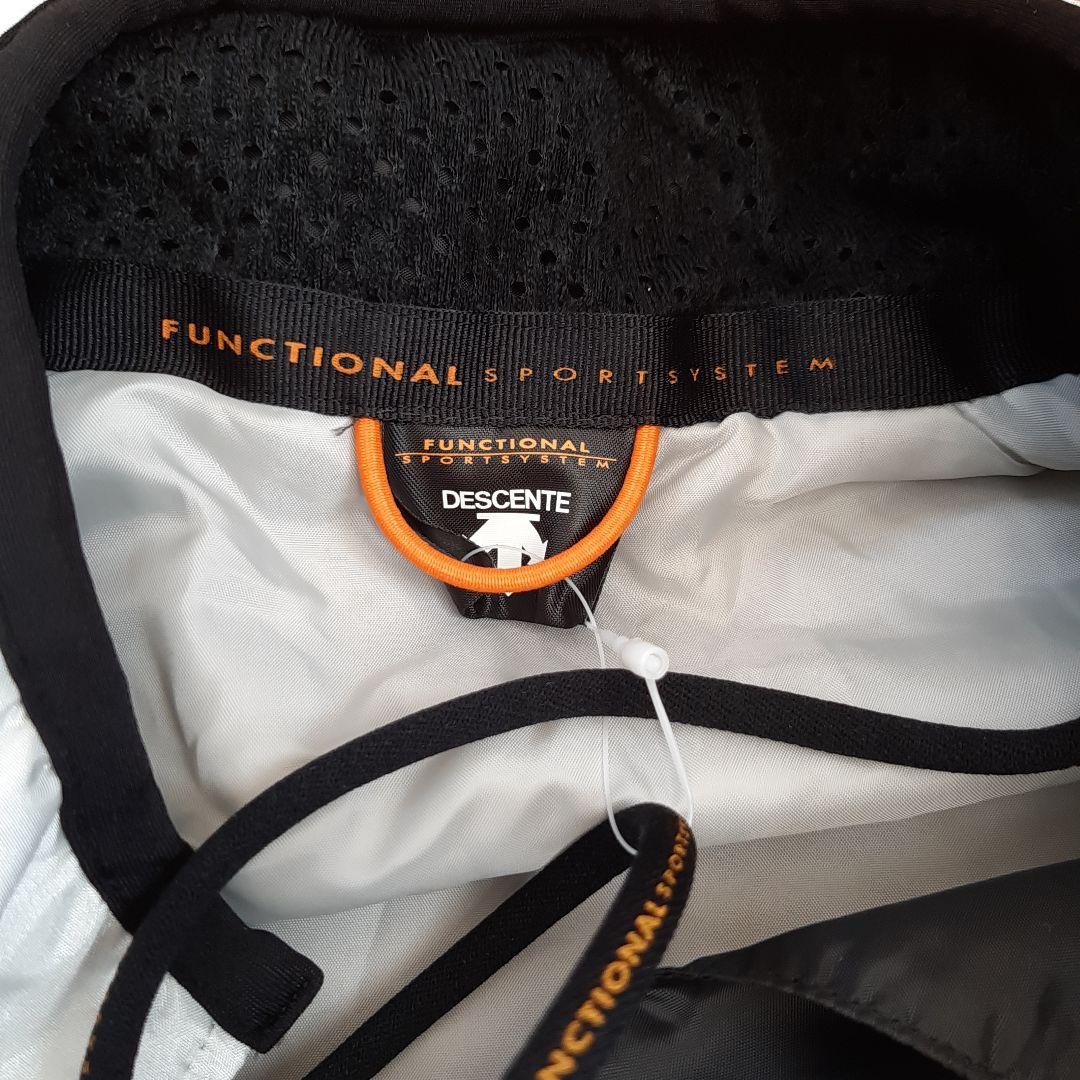 新品タグ付き DESCENTE ナイロン セットアップ 税抜き21,800円