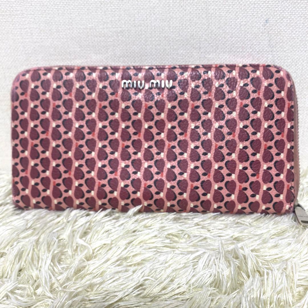 美品✨ MIU MIU ミュウミュウ マドラス レザー 長財布 ハート ピンク