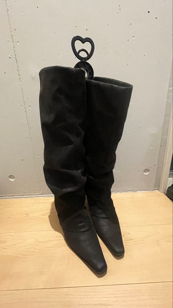 EMODA ポインテッドカバーブーツ