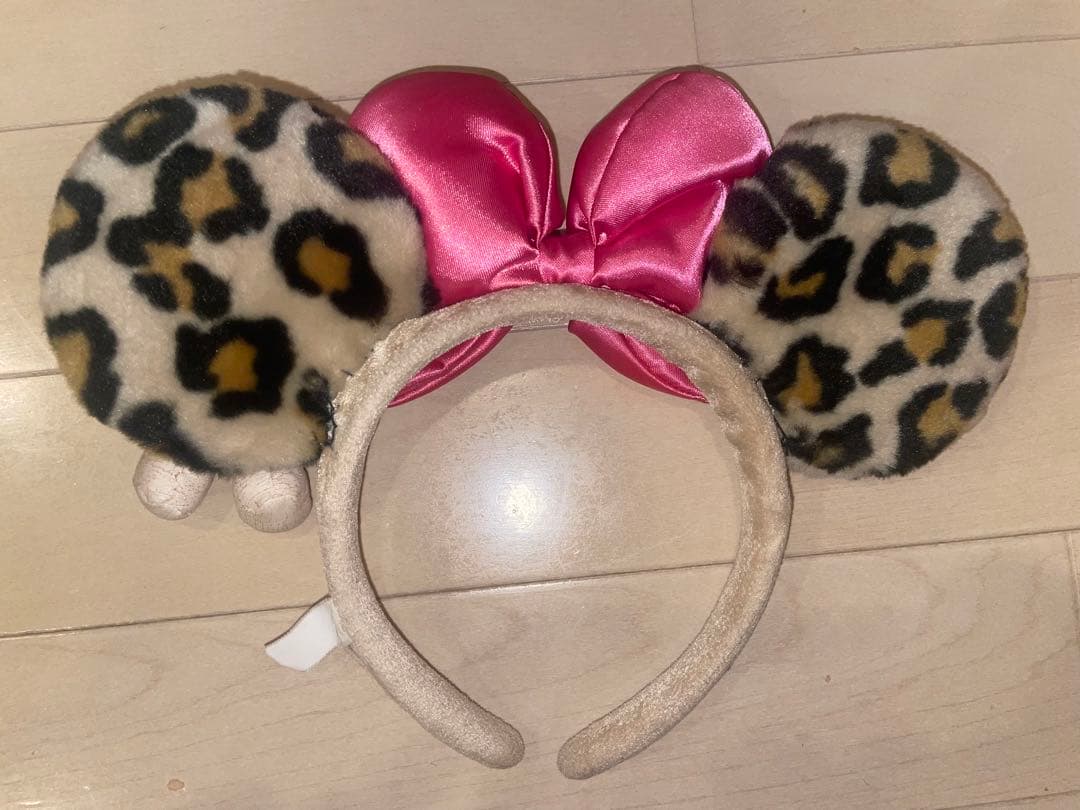 ミニーちゃん ヒョウ柄　カチューシャ