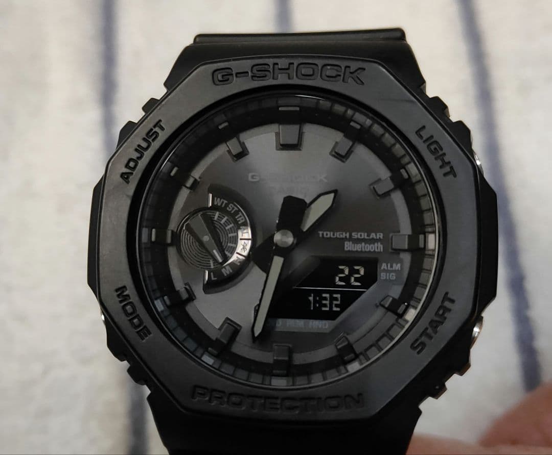CASIO カシオ G-SHOCK Gショック　GA-B2100