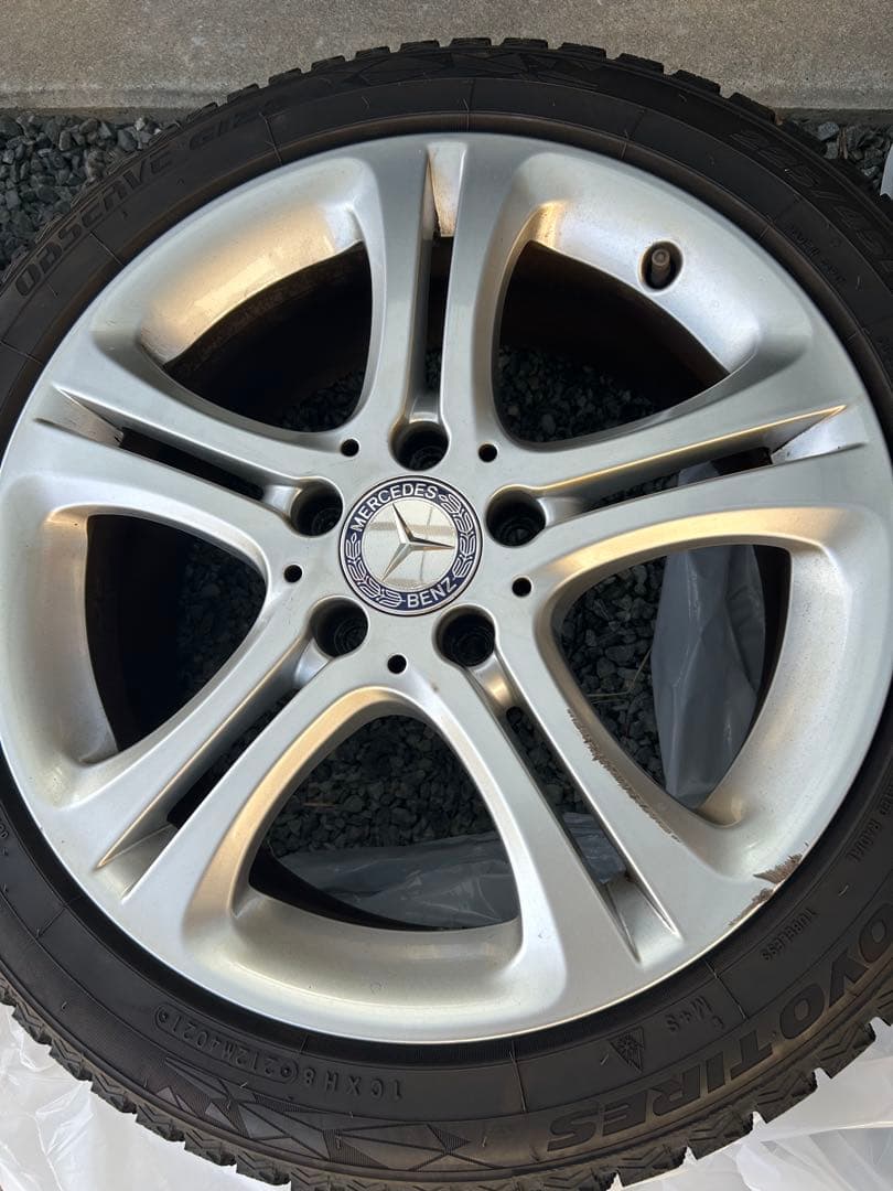 ベンツw176 A180 17㌅225/45 R17 4本セット　スタッドレス