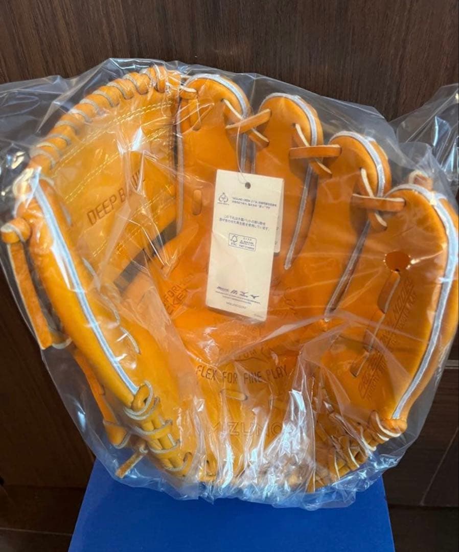 硬式用ワールドウィン復刻版 赤カップ 篠塚和典モデル新品未使用タグ付