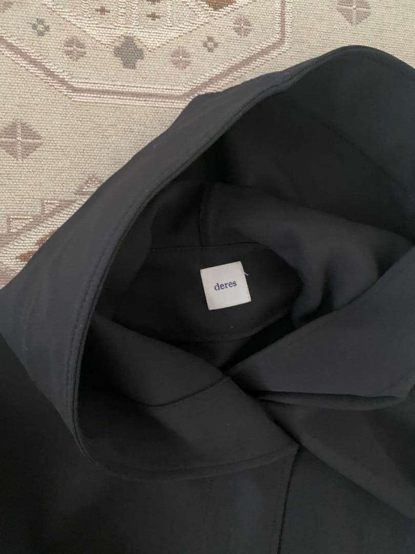deres デレス　ショートコート