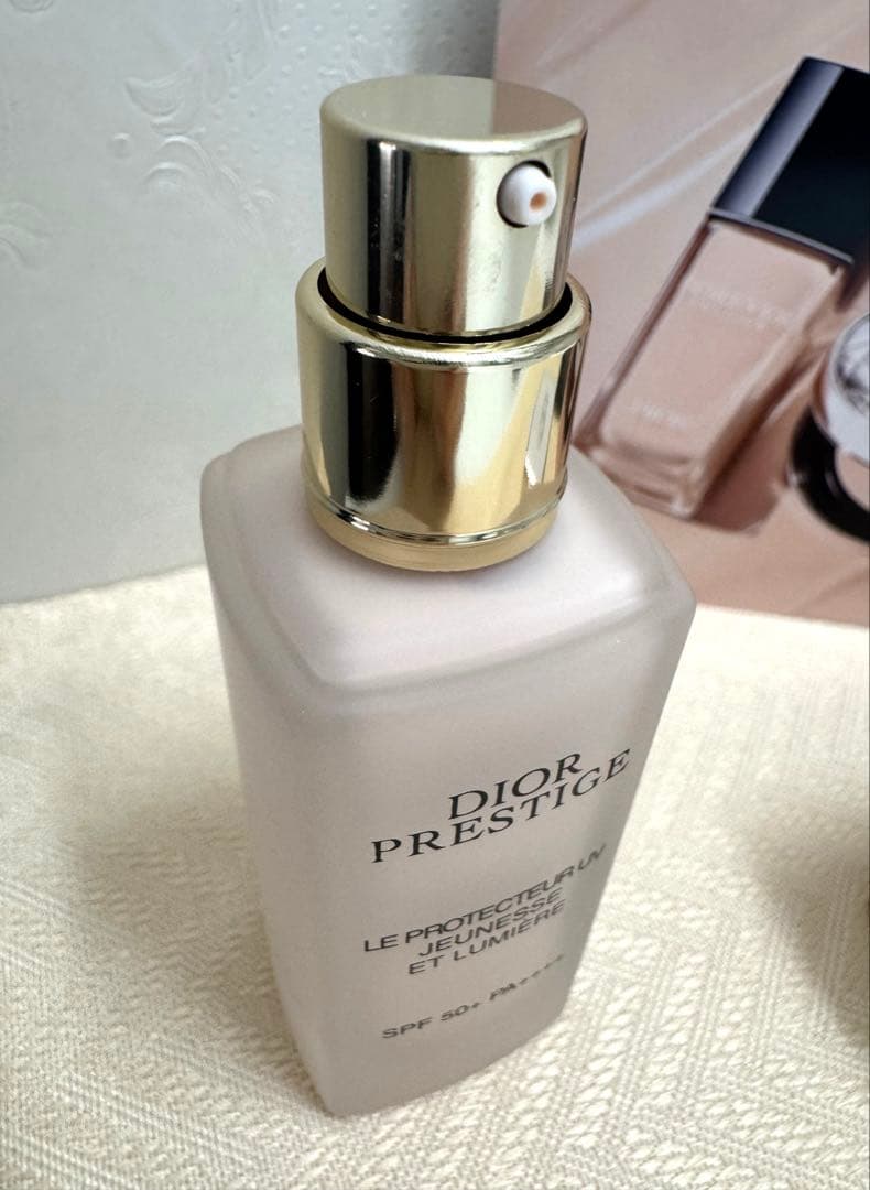 リニューアル商品　プレステージ ホワイト ル プロテクター UV ルミエール