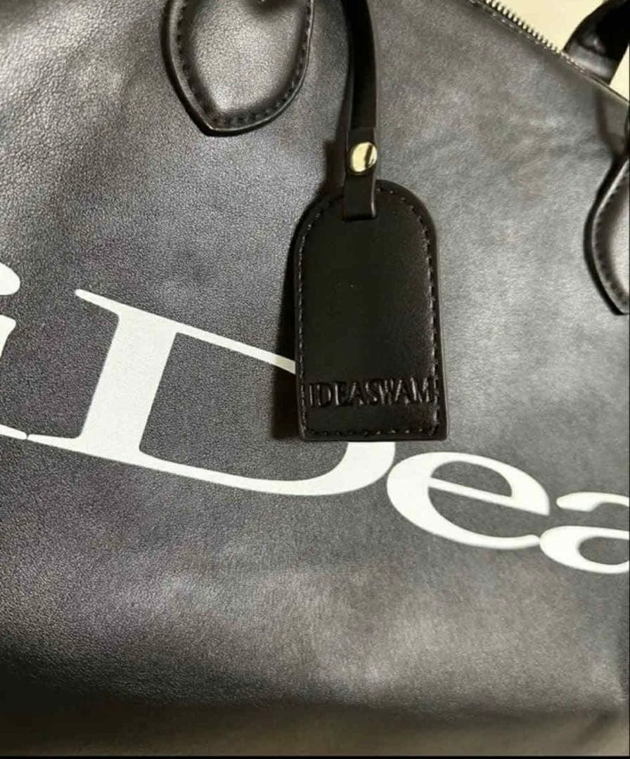 iDeaswamボストンバッグ黒 noremidケンタウロス着用