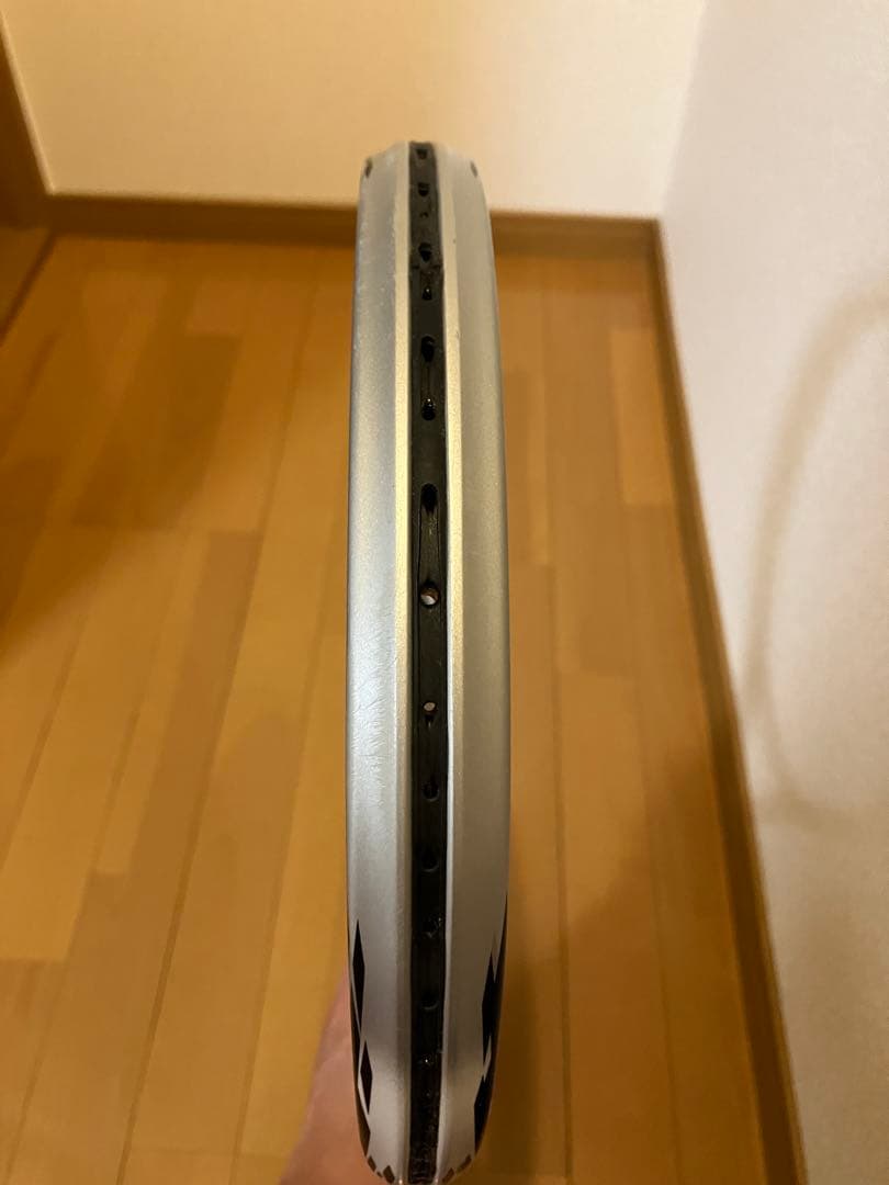 YONEX F-LASER 9V プラウドホワイト UL1サイズ