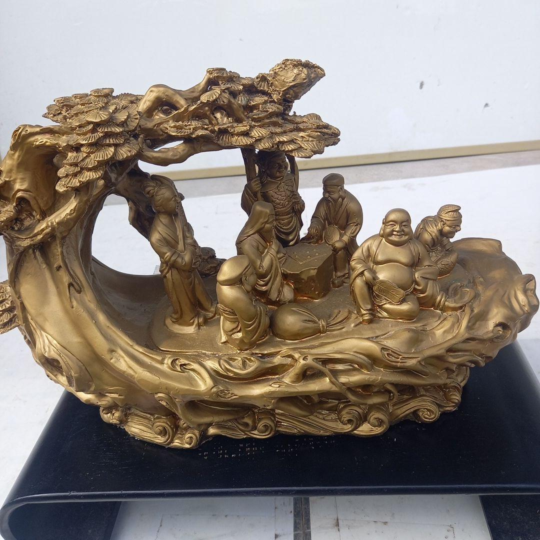 道教の八仙をモチーフにした置物　幅38cm