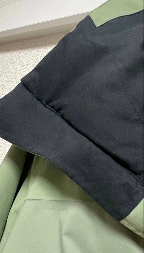 年末値下げ中　Burton [ak] レディースウェア 上下セット　xs サイズ