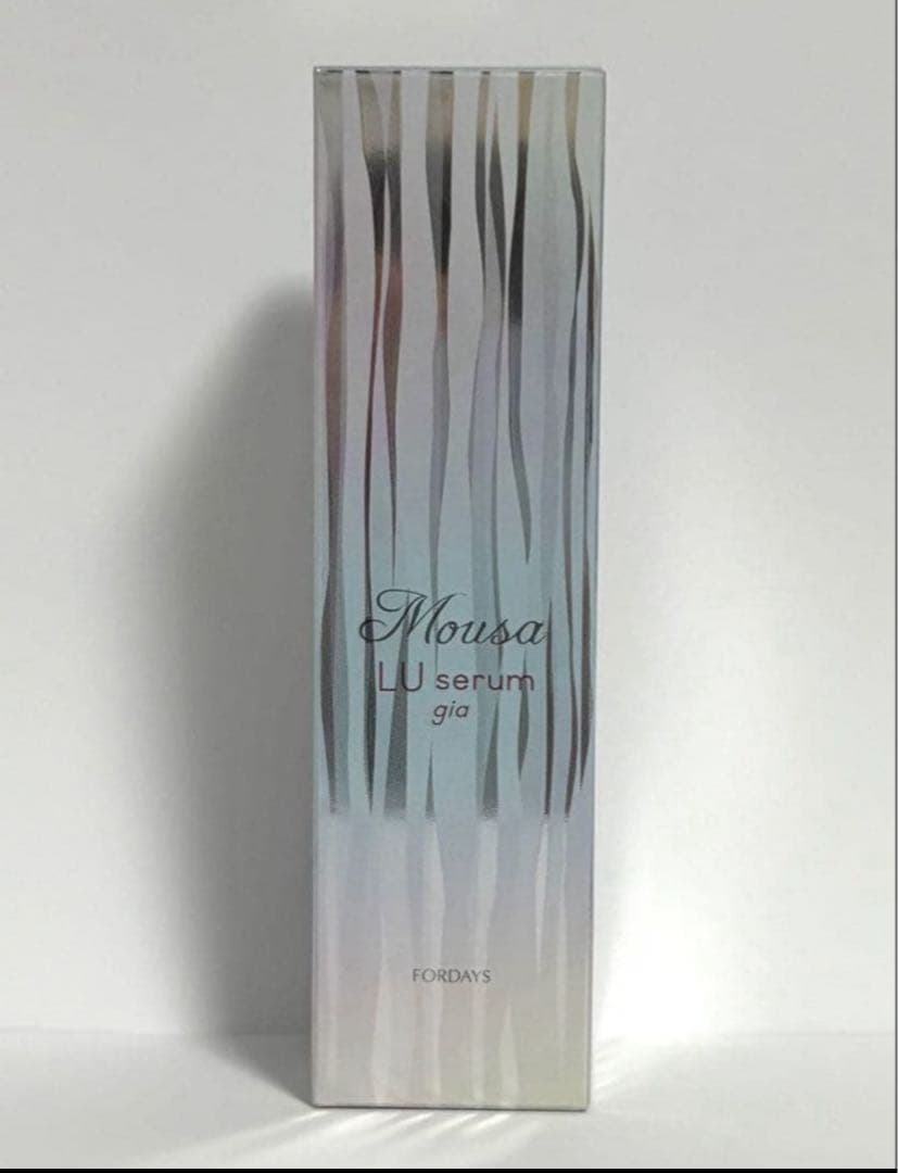 フォーデイズムーサLUセラム gia新品未使用