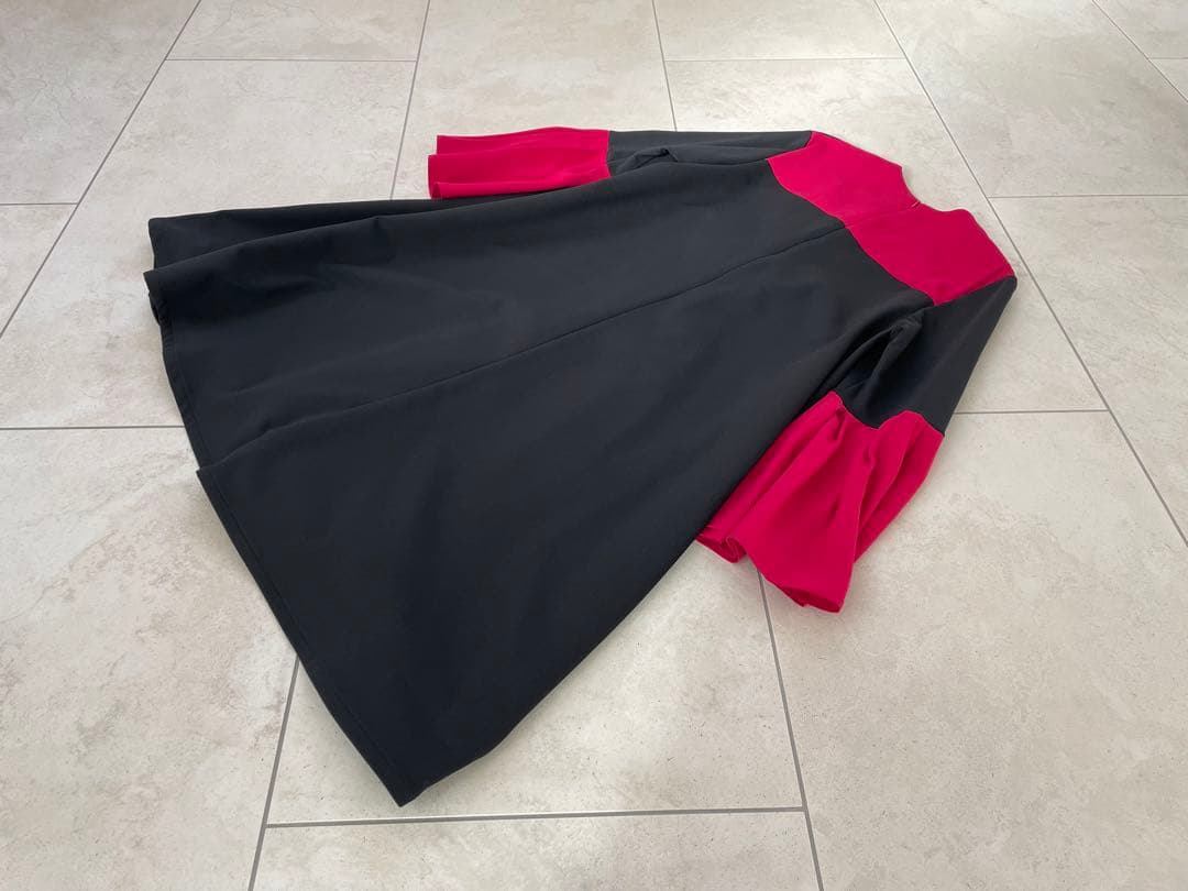 新品hueDAY TO EVENINGヒューディトゥイブニング フレアワンピース