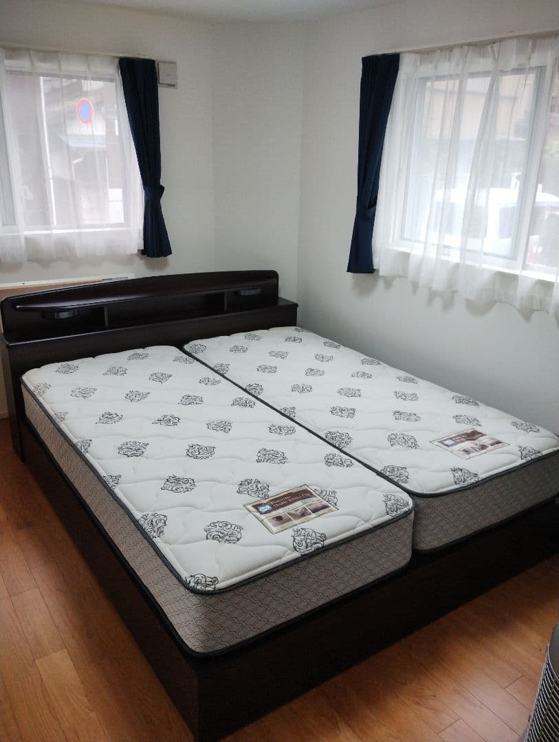 ニトリ　ベッドフレームのみ　クイーンサイズ