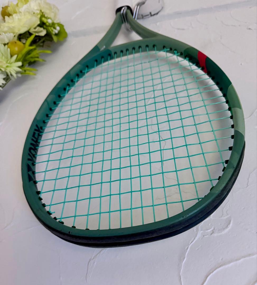 Hana 　PERCEPT 100L テニスラケット　G2 ヨネックス