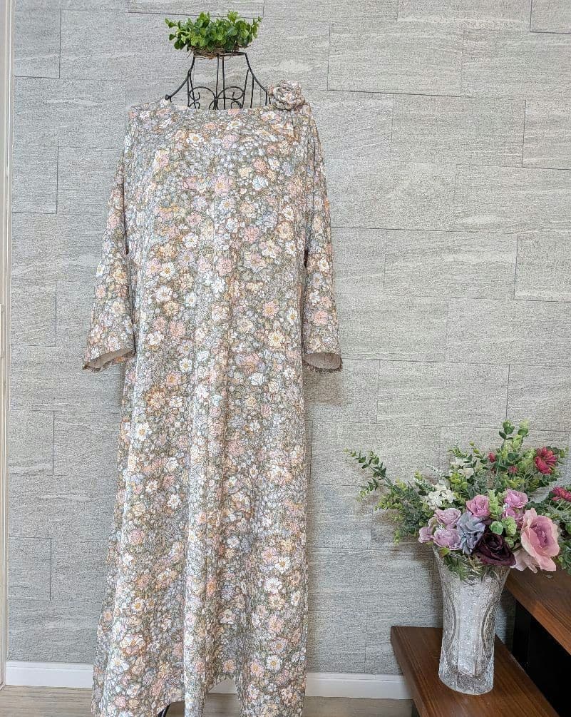 A271着物リメイク辻が花柄Aラインワンピース★リボン・ブローチ