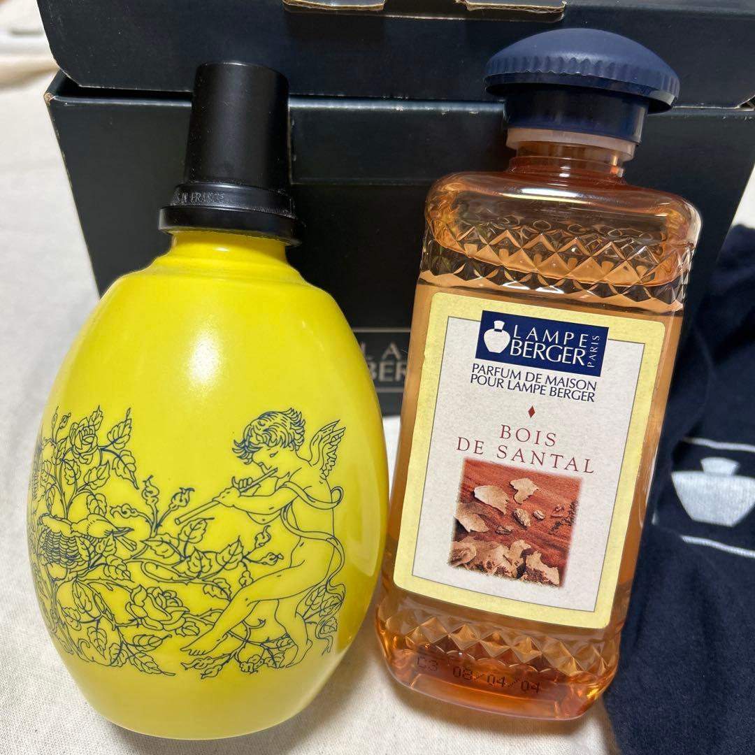 LAMPE BERGER アロマポットとボワ・ド・サンタル小物、箱、袋付セット