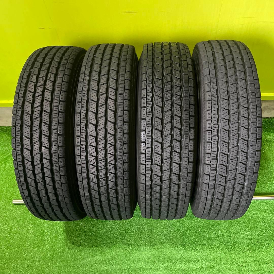 ダイハツ純正バリ山スタッドレスセット2本分 1687-① 送料込み