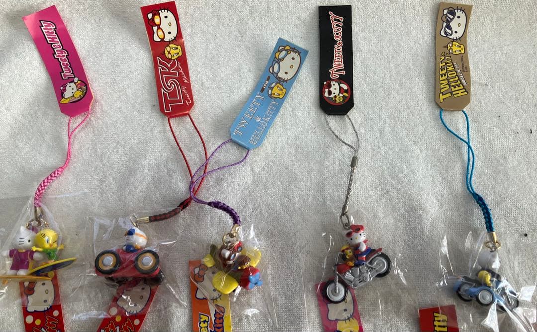 ハローキティ＆トゥイティーコラボストラップ