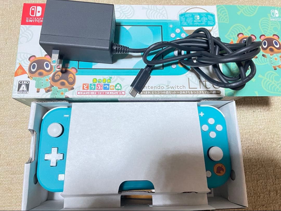 Switch Lite どうぶつの森 アロハ柄【初期化済み】